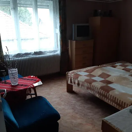 Laciház * Igal